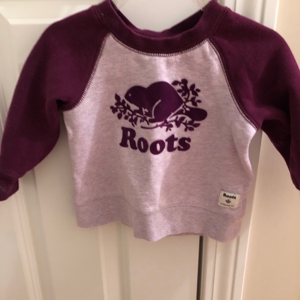 Roots sweatshirt EUC